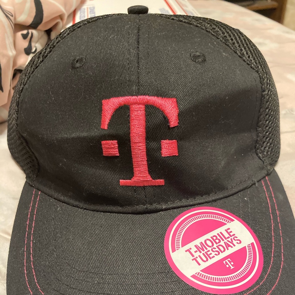 T-Mobile hat